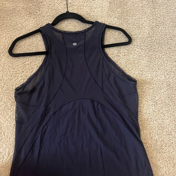 Lululemon Workout tank top - Picture 2 of 3